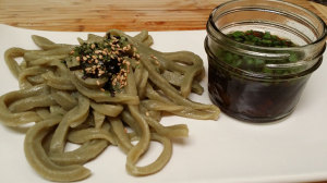 Cold Moringa Udon with Dipping Sauce